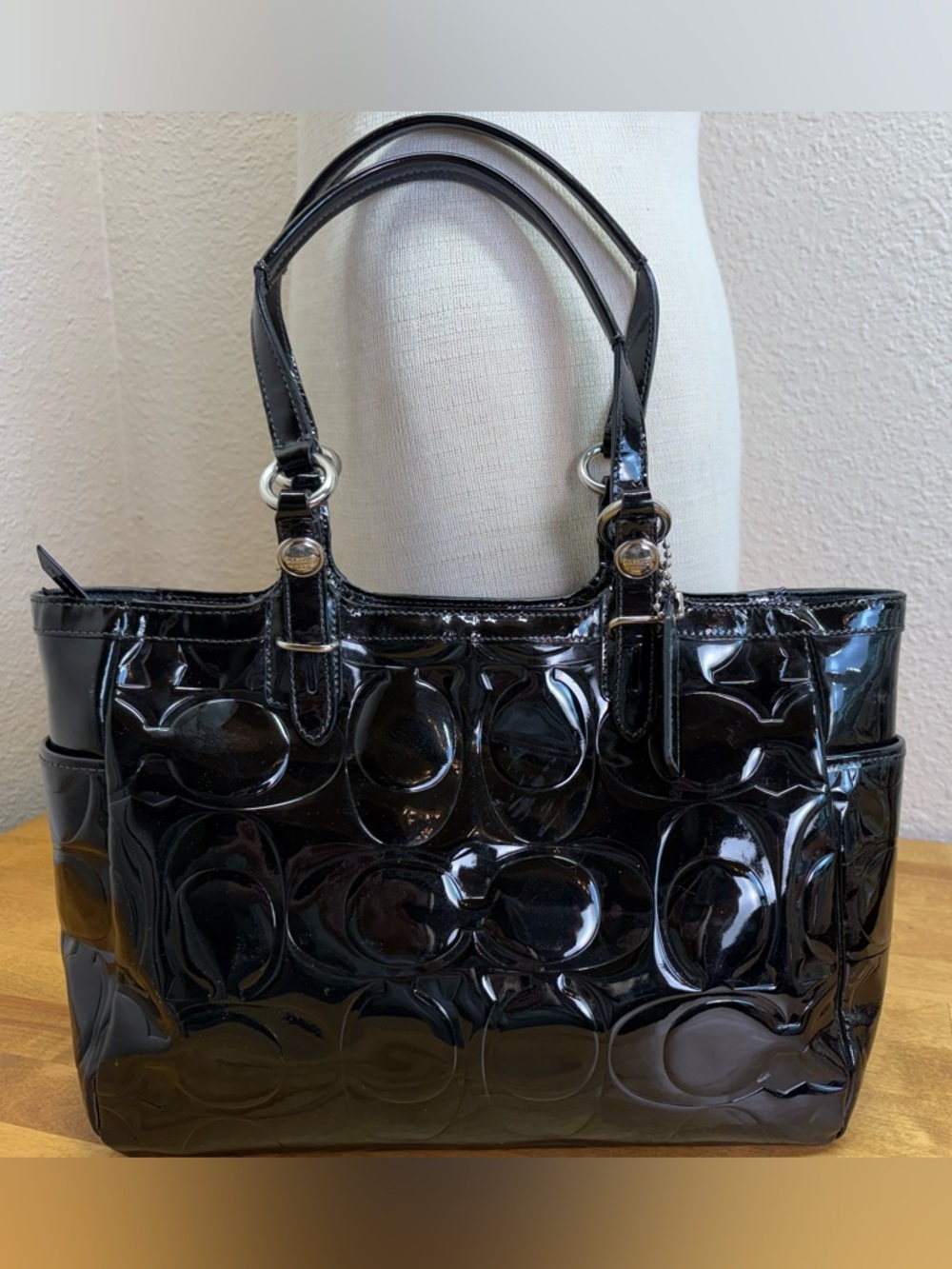 Coach Gallery Tote Black Embossed Signature Patent Leather Shoulder Bag F15246 - Picture 5 of 13